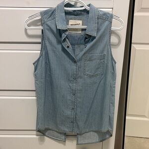 Arizona Jean Company Sleeveless Denim Top Size Small
